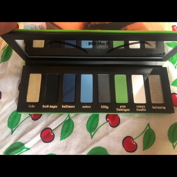 Kat Von D Divine Eyeshadow Palette - Picture 4 of 6
